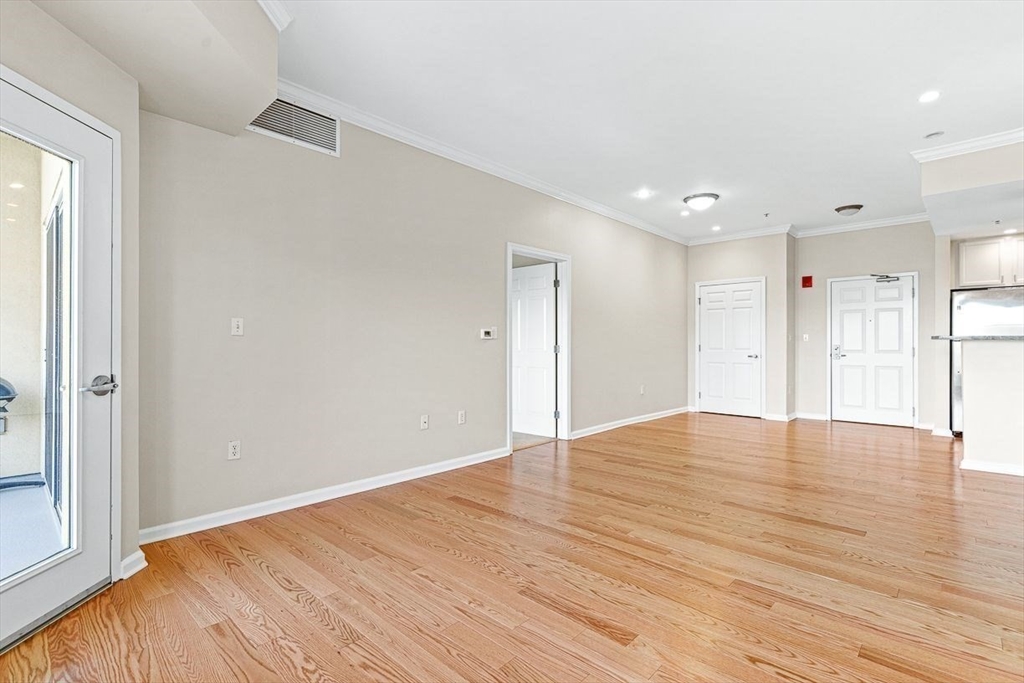 36 Village Road, Unit 605 Middleton, MA 01949 - Photo 7 of 35 Gallery Image 7