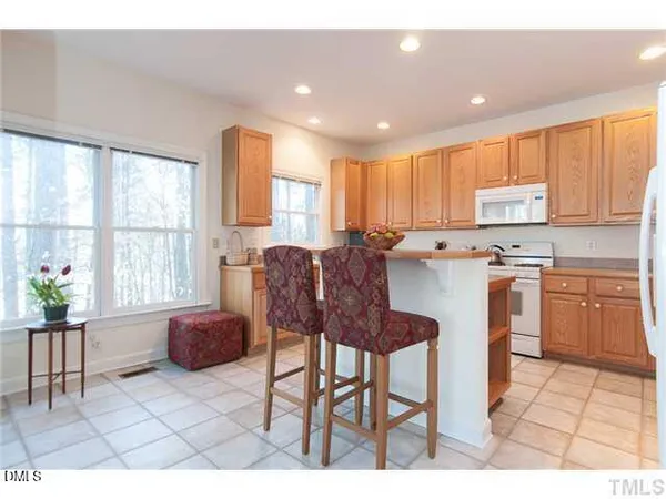 $3,560 | 310 Columbia Place East, Chapel Hill, NC 27516