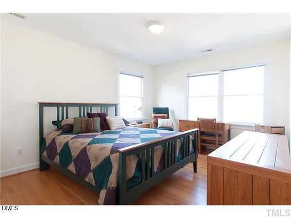 $3,560 | 310 Columbia Place East, Chapel Hill, NC 27516