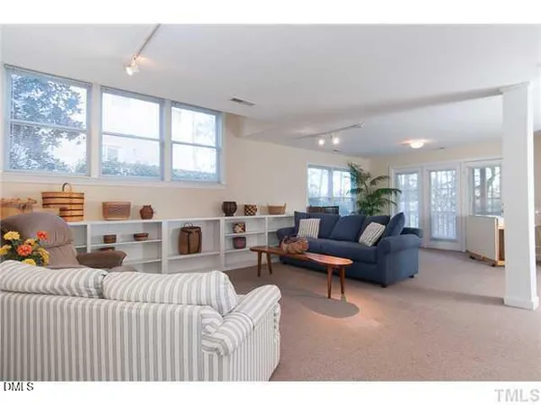 $3,560 | 310 Columbia Place East, Chapel Hill, NC 27516