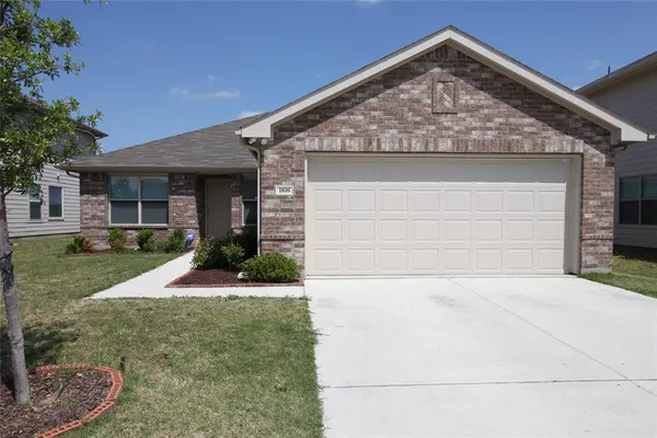 $2,400 | 1810 Bayfront Drive, Dallas, TX 75051