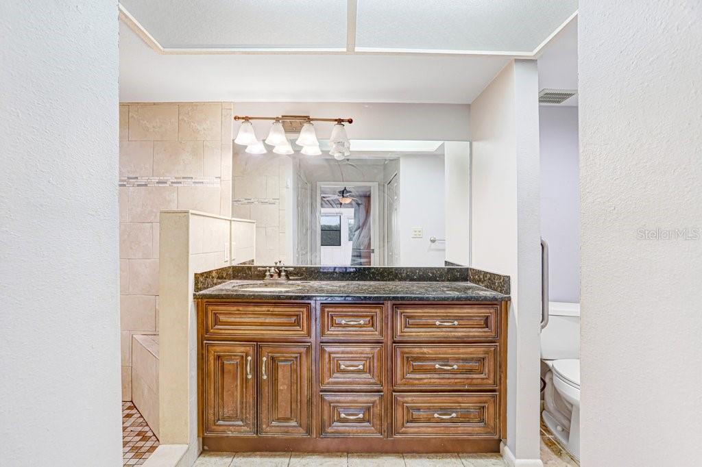 2025 Sylvester Road, Unit C2 Lakeland, FL 33803 - Photo 11 of 28
