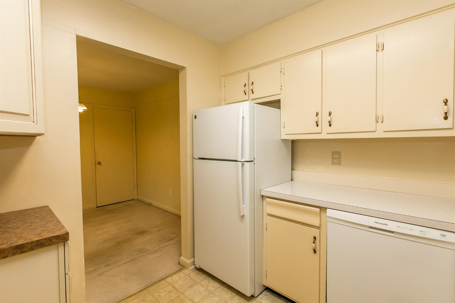 1040 Armstrong Mill Road, Unit B Lexington, KY 40517 - Photo 17 of 32 Photo 17