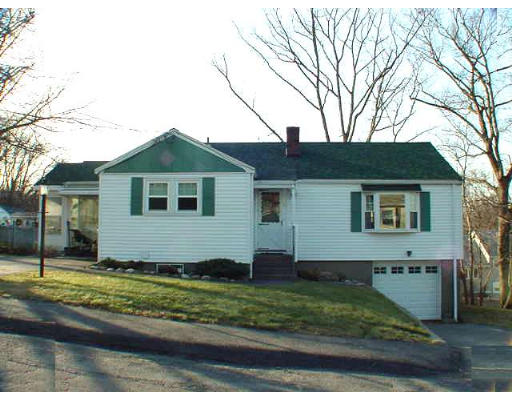 11 Harding Road Wakefield, MA 01880 - Photo 1 of 13 Gallery Image 1