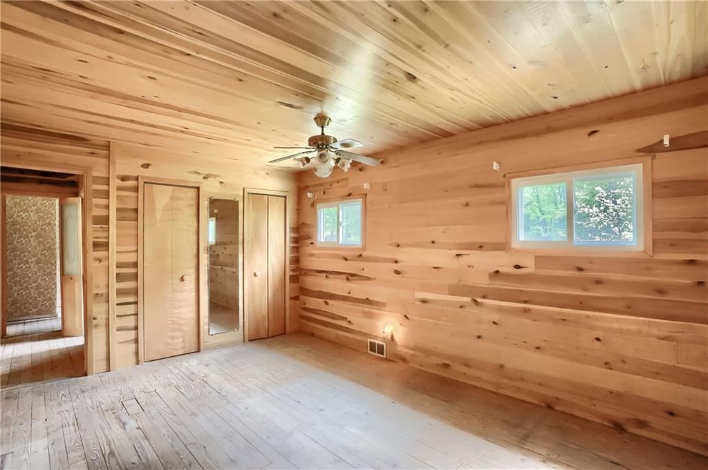 323 Boyers Road Harrisville, PA 16038 - Photo 17 of 25 Oversized master bedroom.