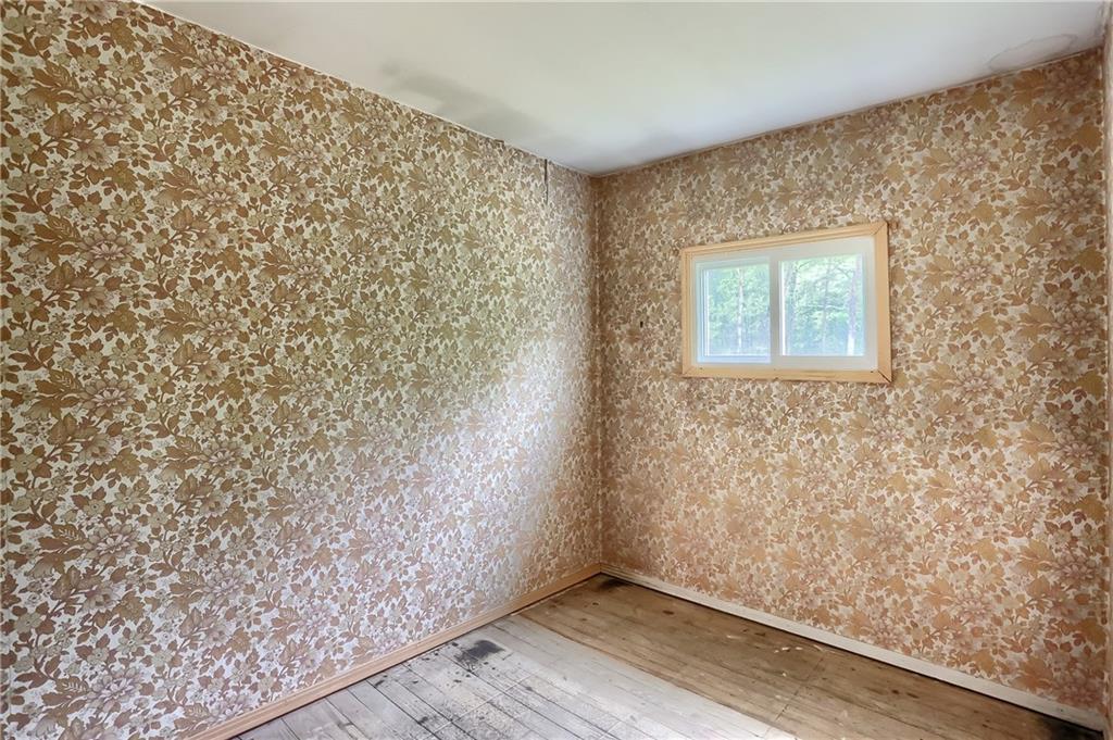 323 Boyers Road Harrisville, PA 16038 - Photo 19 of 25 Full bathroom.