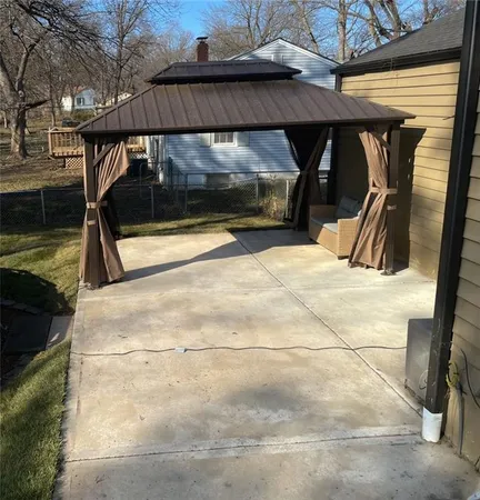 $252,500 | 3410 Blue Ridge Boulevard, Independence, MO 64052