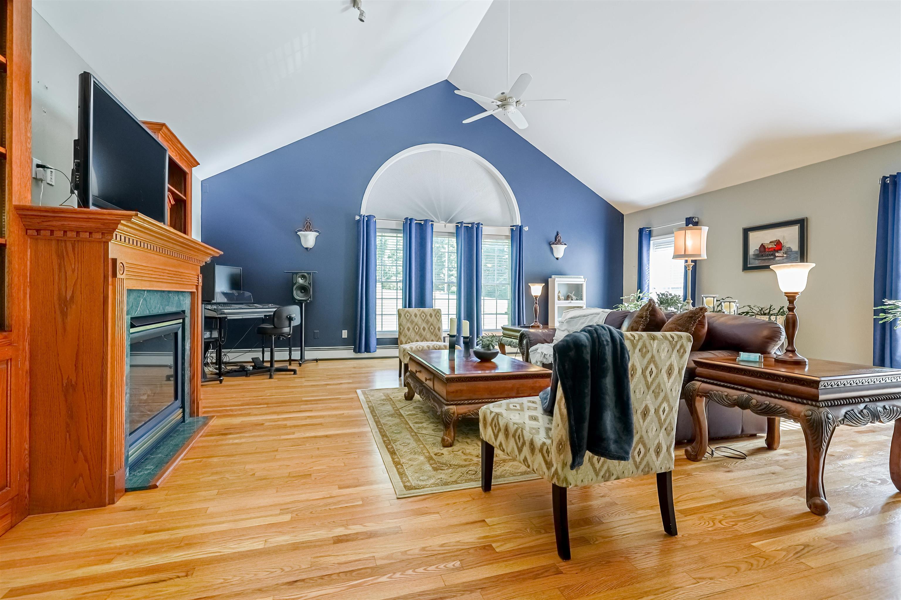 31 Merrill Road Goffstown, NH 03045 - Photo 3 of 59