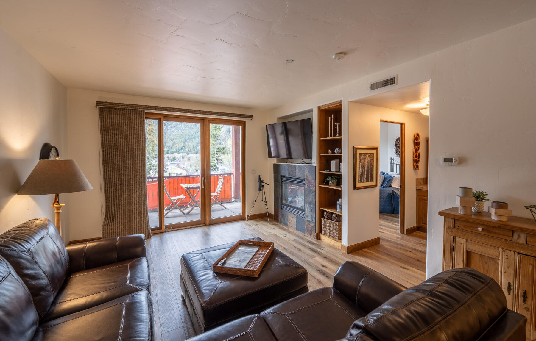 360 9th Street East, Unit 12 Ketchum, ID 83340 - Photo 6 of 19 Living Room