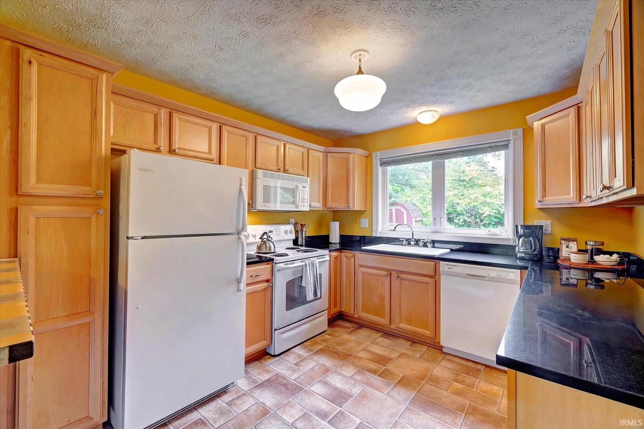 1005 East Maxwell Lane Bloomington, IN 47401 - Photo 12 of 36