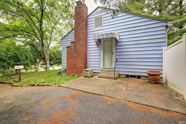 $314,900 | 1005 East Maxwell Lane, Bloomington, IN 47401