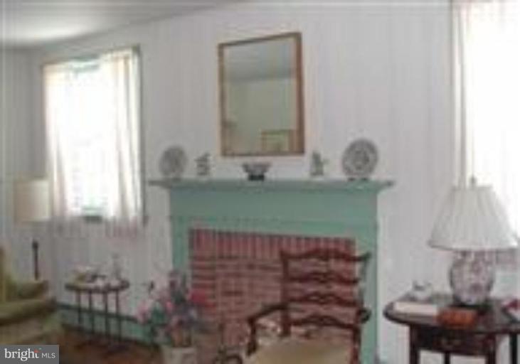 124 Garvine Mill Road Fawn Grove, PA 17321 - Photo 2 of 5 Living Room