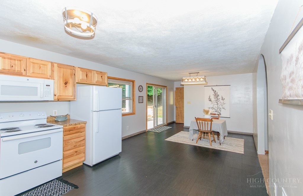 743 Little Laurel Rd Extension Boone, NC 28607 - Photo 12 of 41
