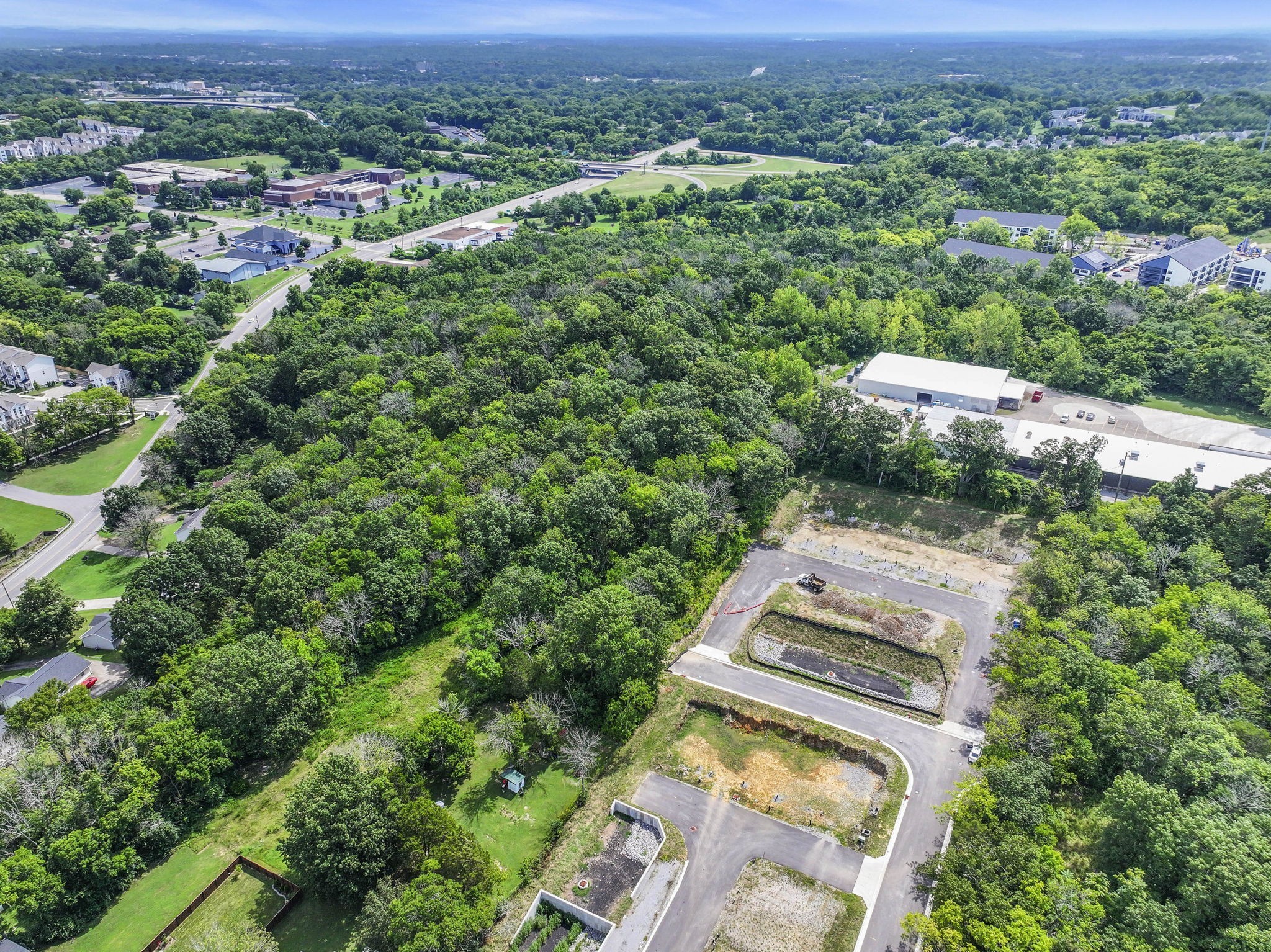 3047 Hillside Road Nashville, TN 37207 - Photo 3 of 15