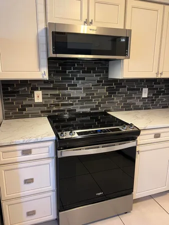 $2,500 | 5951 Regal Glen Drive, Unit 105, Boynton Beach, FL 33437