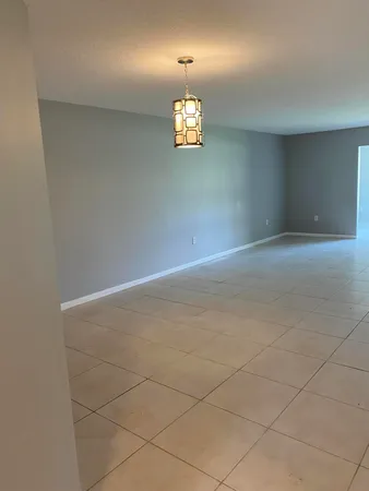 $2,500 | 5951 Regal Glen Drive, Unit 105, Boynton Beach, FL 33437