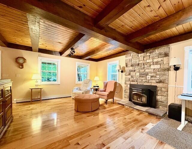 47 Belaire Drive Springvale, ME 04083 - Photo 18 of 38 Living room view