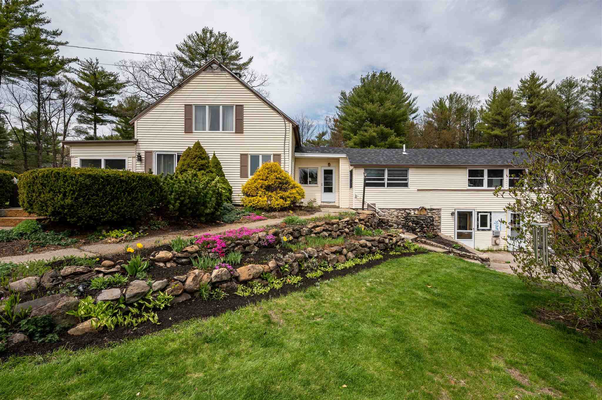 59 Townhouse Road Milton, NH 03851 - Photo 1 of 40 Gallery Image 1