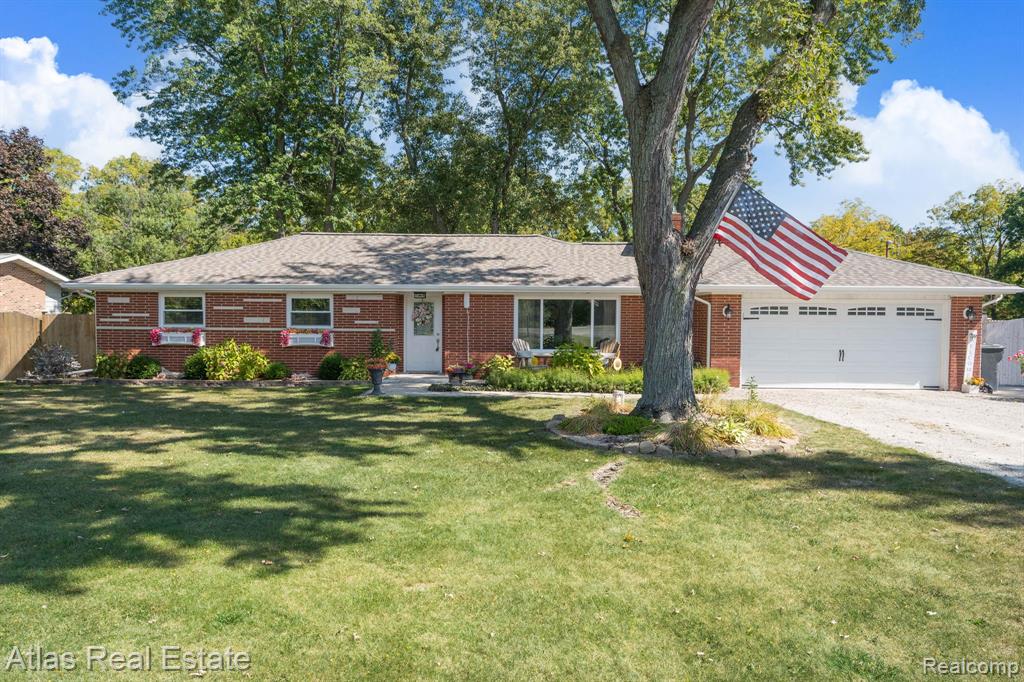 4111 South State Road Davison, MI 48423 - Photo 1 of 43