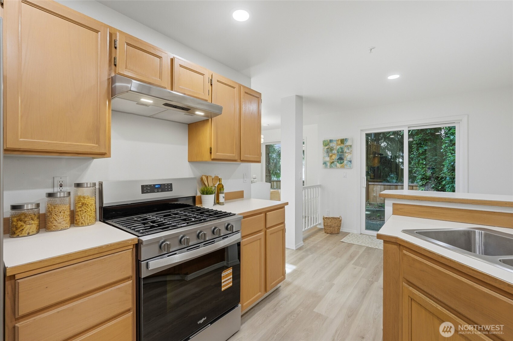 4832 165th Place Southwest Edmonds, WA 98026 - Photo 11 of 36