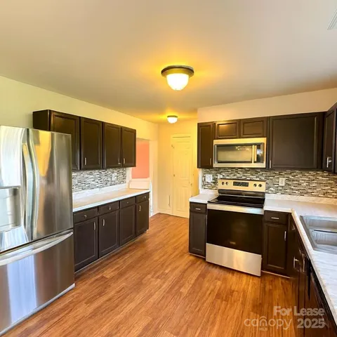 $2,551 | 4831 Stowe Derby Drive, Charlotte, NC 28278