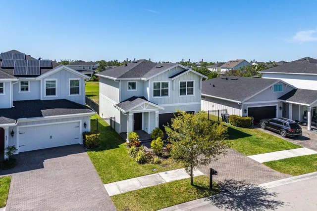 $550,000 | 943 Ember Ridge Run, Loxahatchee, FL 33470