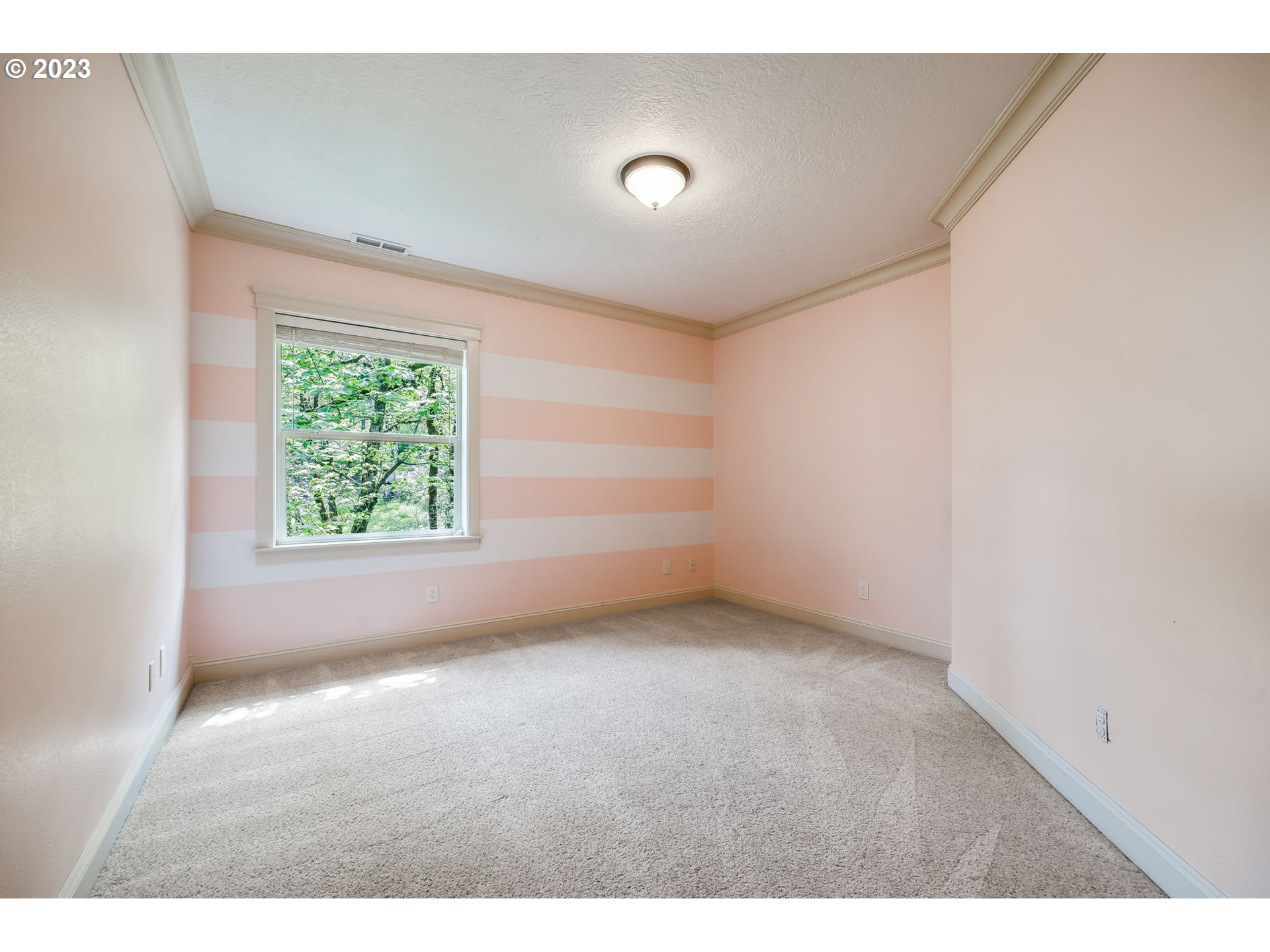 6143 Forest Ridge Drive Springfield, OR 97478 - Photo 26 of 48 a view of an empty room with a window