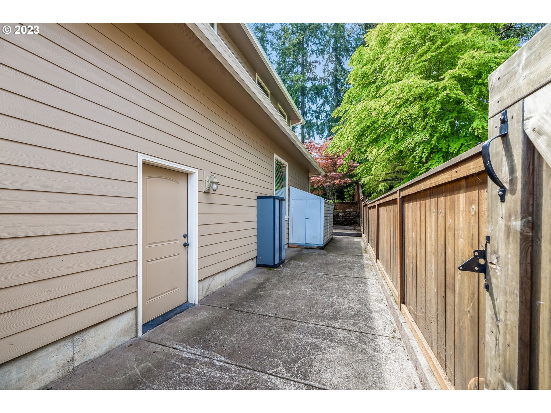 6143 Forest Ridge Drive Springfield, OR 97478 - Photo 35 of 48 a view of a house with a backyard