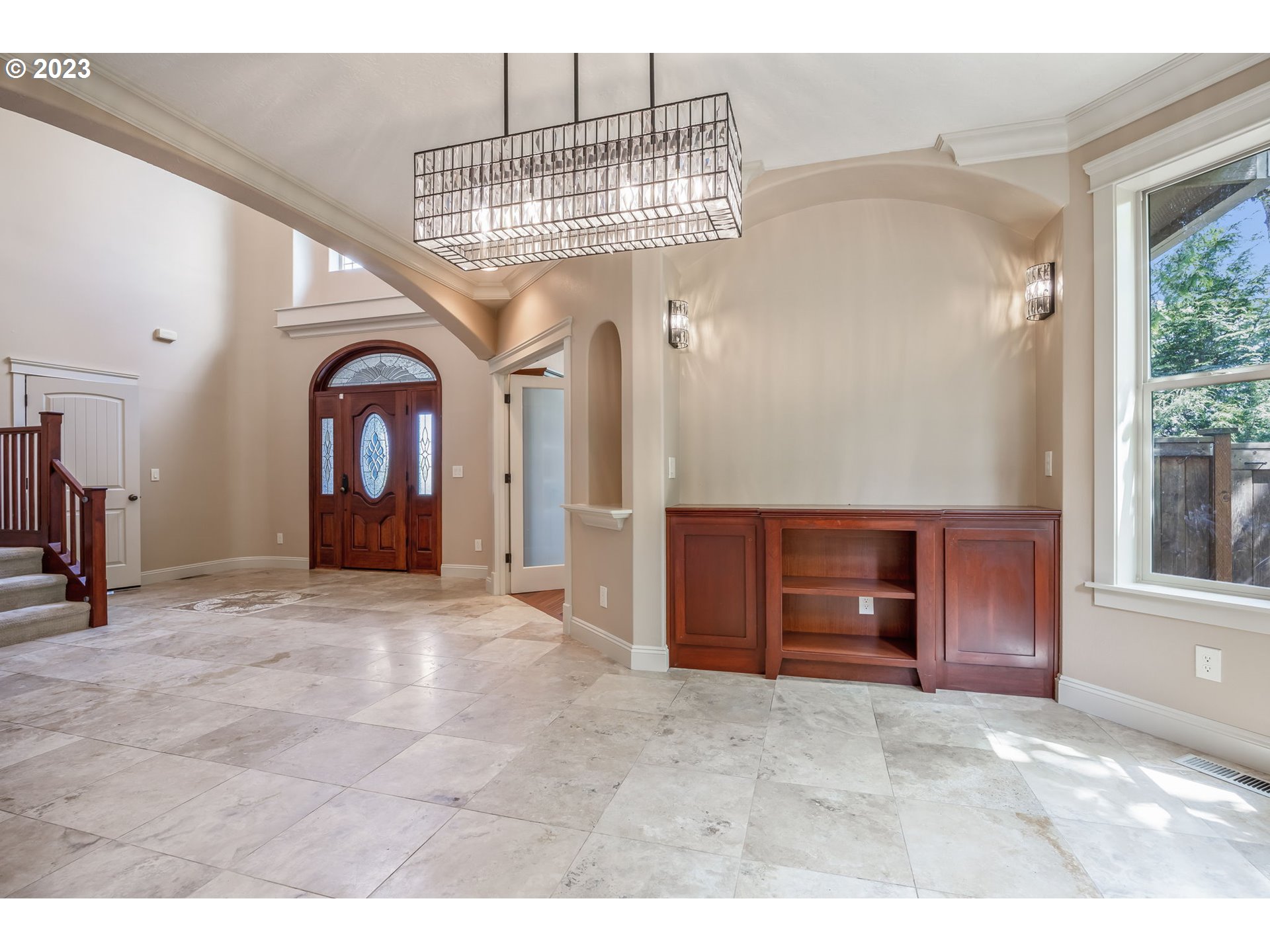 6143 Forest Ridge Drive Springfield, OR 97478 - Photo 6 of 48 a view of entryway with a front door