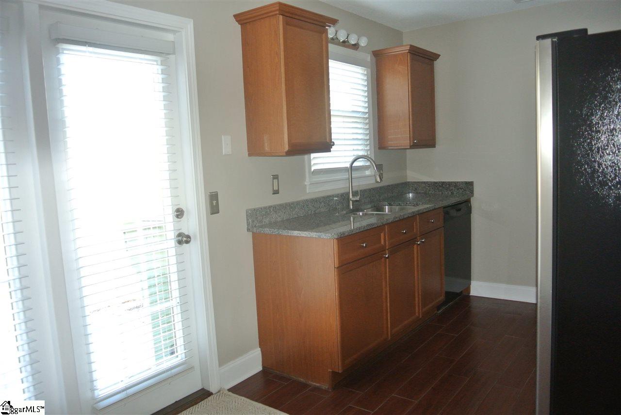 129 Trailside Lane Greenville, SC 29607 - Photo 13 of 25 Gallery Image 13