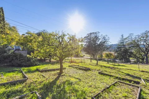 $1,075,000 | 4050 Sonoma Mountain Road, Santa Rosa, CA 95404