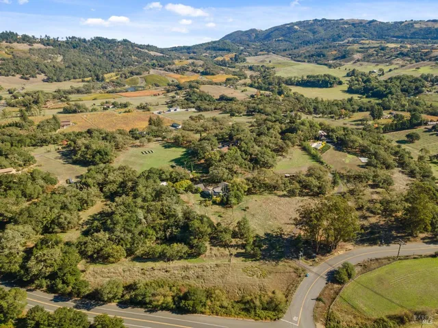 $1,075,000 | 4050 Sonoma Mountain Road, Santa Rosa, CA 95404