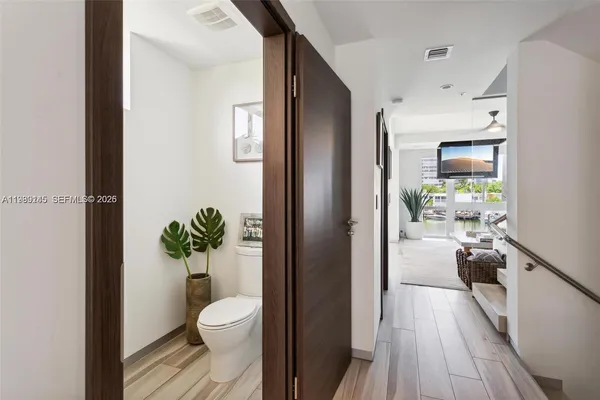 $9,000 | 101 North Shore Drive, Unit 101, Miami Beach, FL 33141