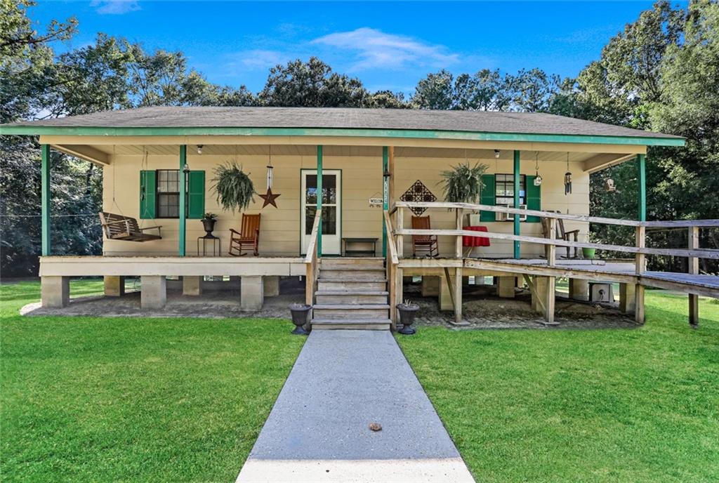 28874 Sharons Road Springfield, LA 70462 - Photo 3 of 20