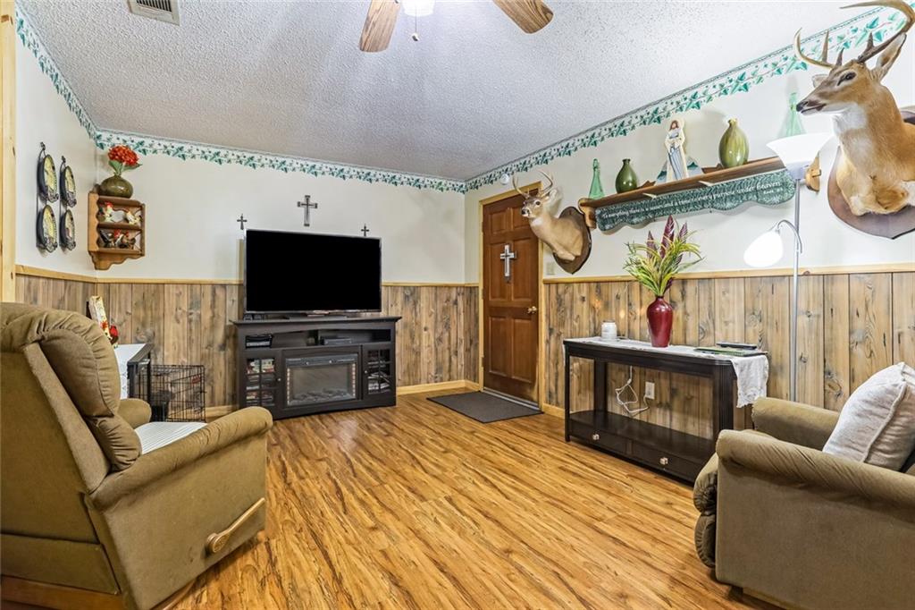 28874 Sharons Road Springfield, LA 70462 - Photo 4 of 20