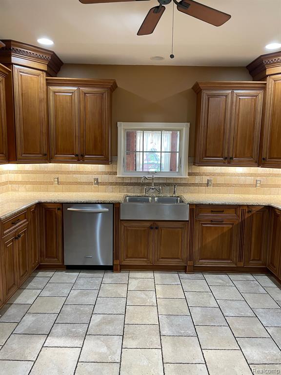 8158 Dryden Road Almont, MI 48003 - Photo 9 of 62