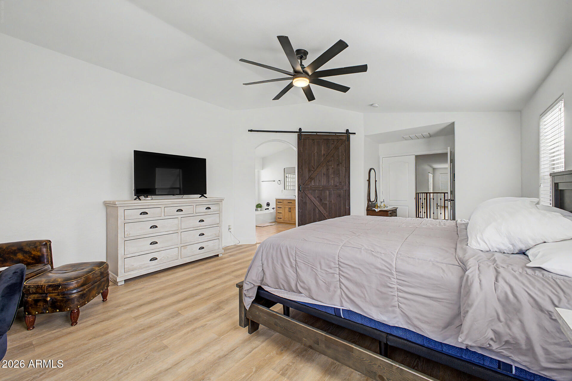 2541 East Ridge Creek Road Phoenix, AZ 85024 - Photo 18 of 43