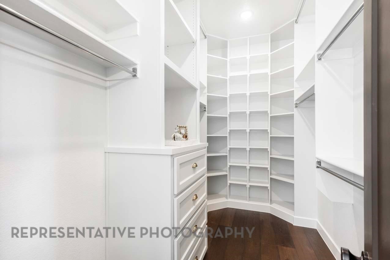 8922 Blue Grotto Lane Manvel, TX 77578 - Photo 10 of 36 Primary Closet