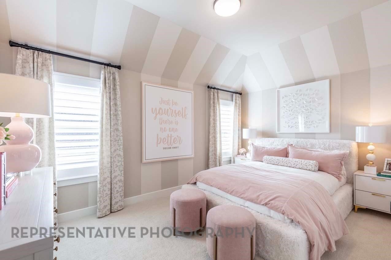 8922 Blue Grotto Lane Manvel, TX 77578 - Photo 16 of 36 Secondary Bedroom