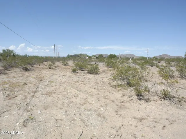 a view of a sky from a yard
