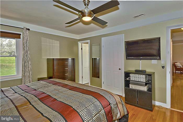 24728 Ridge Road Damascus, MD 20872 - Photo 13 of 30 Bedroom (Master)