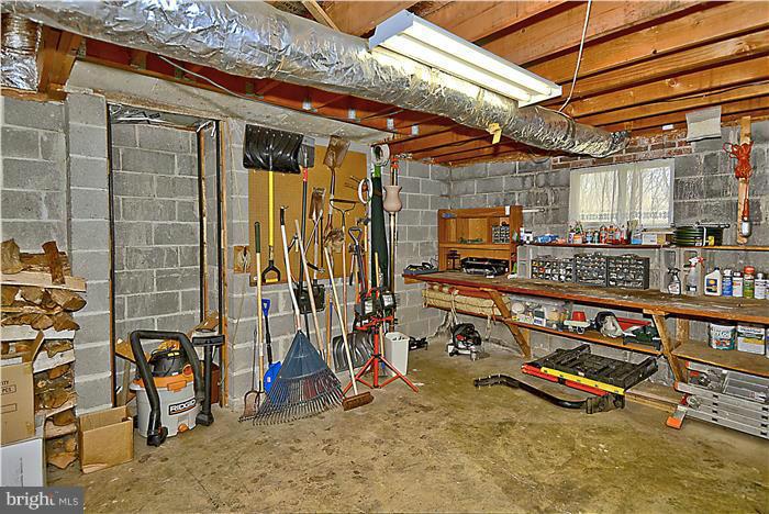 24728 Ridge Road Damascus, MD 20872 - Photo 23 of 30 Workshop