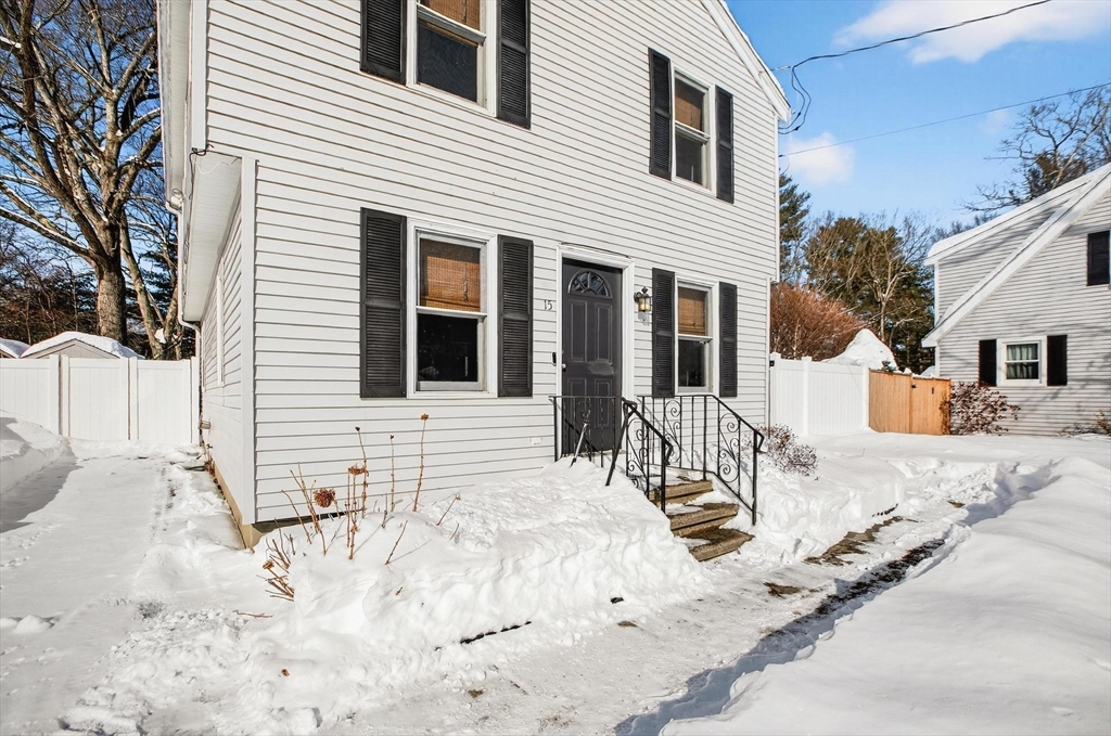 15 Primrose Road Billerica, MA 01821 - Photo 4 of 42 Gallery Image 4
