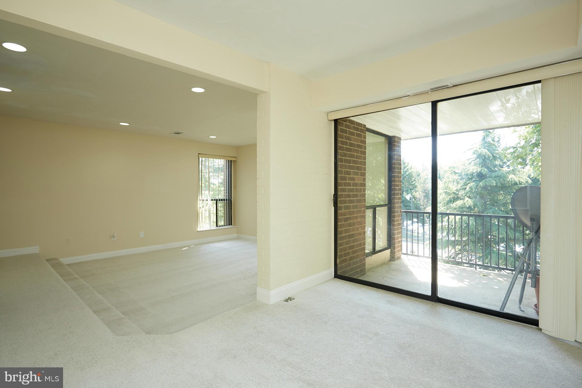 2105 Walsh View Terrace, Unit 15301 Silver Spring, MD 20902 - Photo 10 of 18 Interior (General)