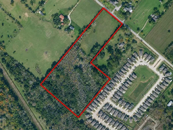 $850,000 | 1355 County Road 145, Alvin, TX 77511