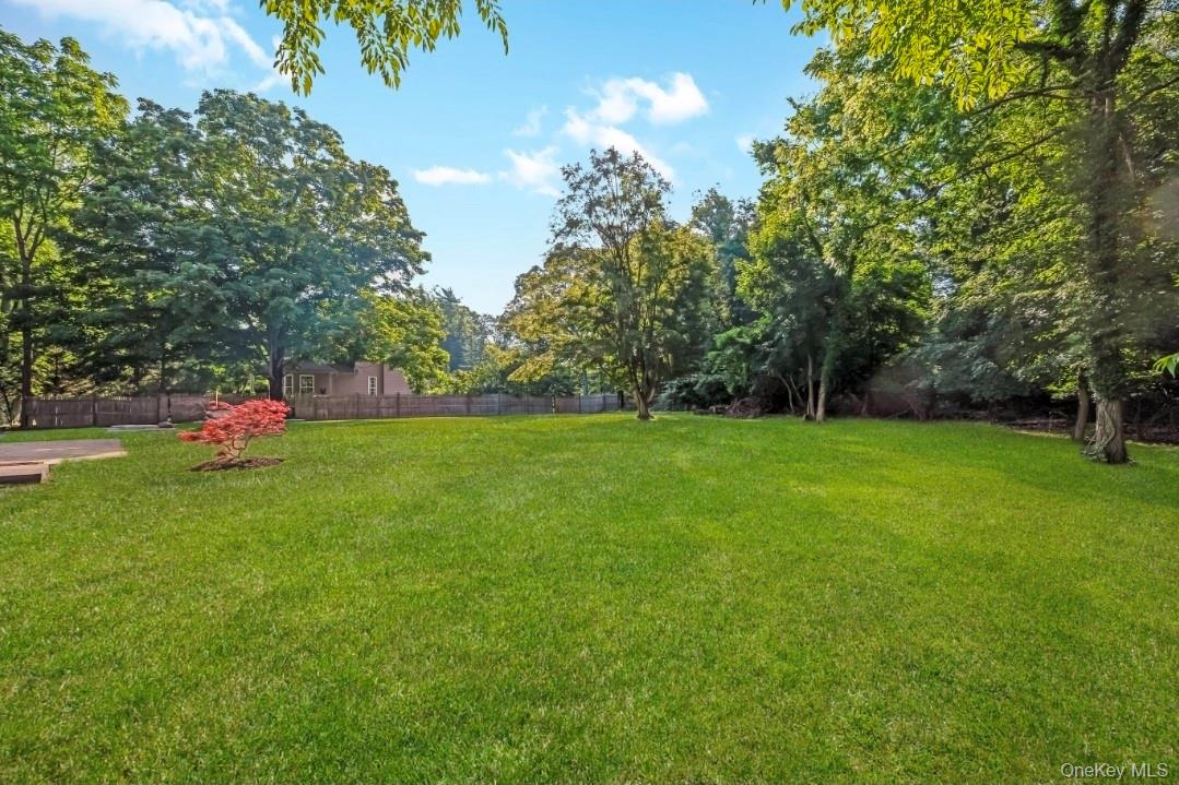 30 New Mill Road Smithtown, NY 11787 - Photo 7 of 49