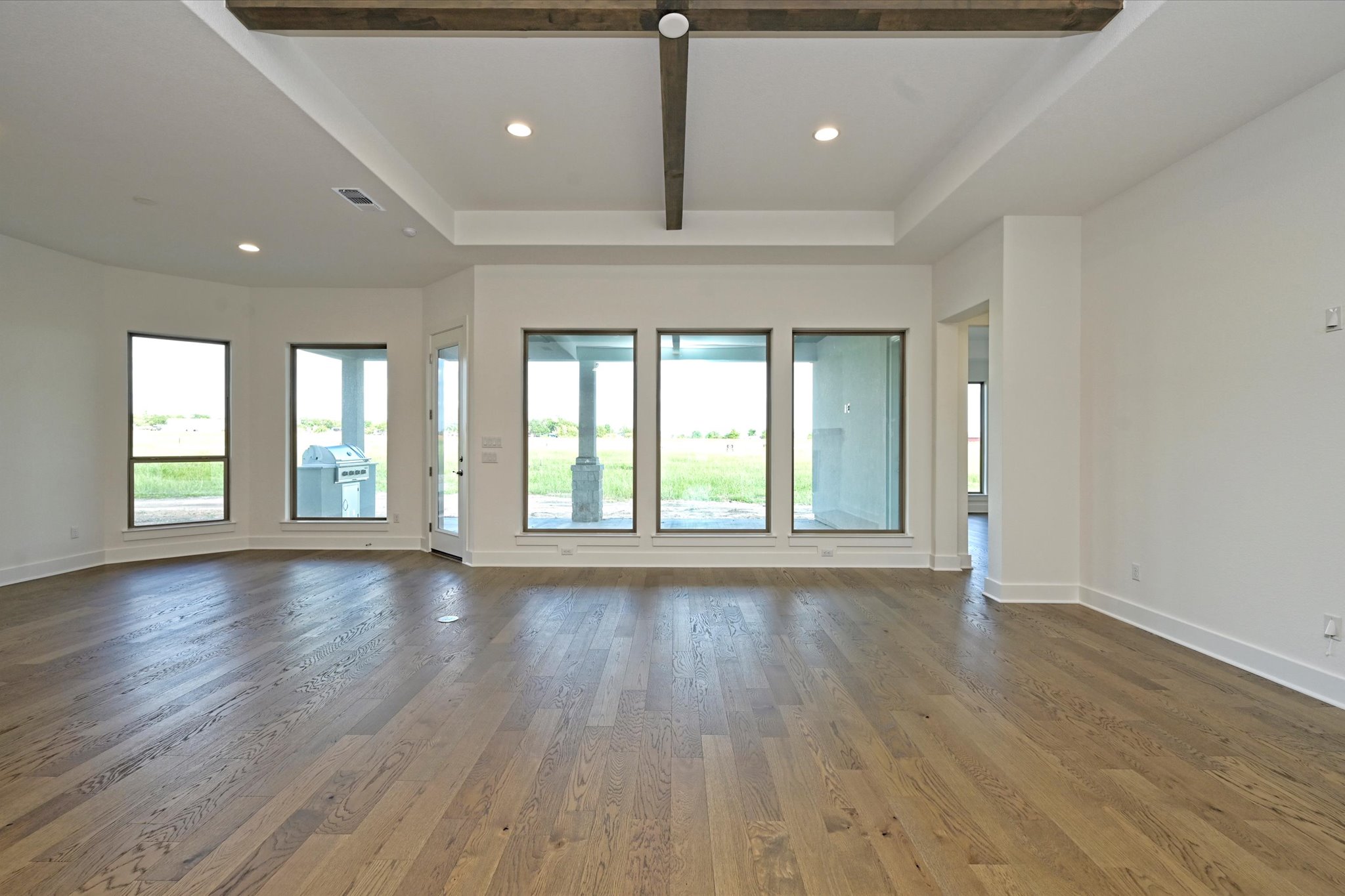 209 Scofield Avenue Georgetown, TX 78626 - Photo 4 of 31