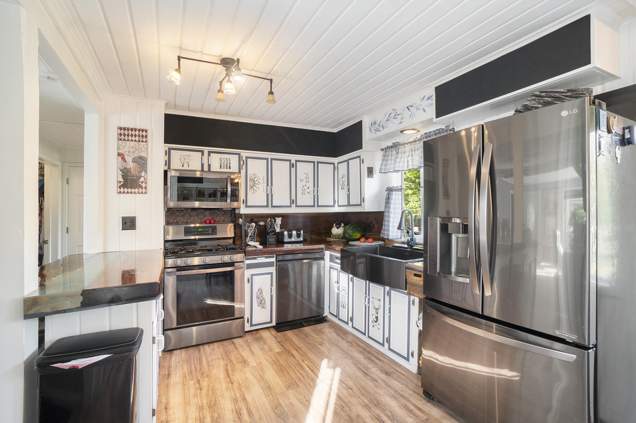 804 Judson Road Norton Shores, MI 49456 - Photo 9 of 52 012_dsc02605