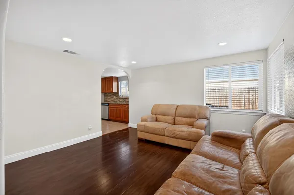 $394,000 | 3813 23rd Avenue, Sacramento, CA 95820