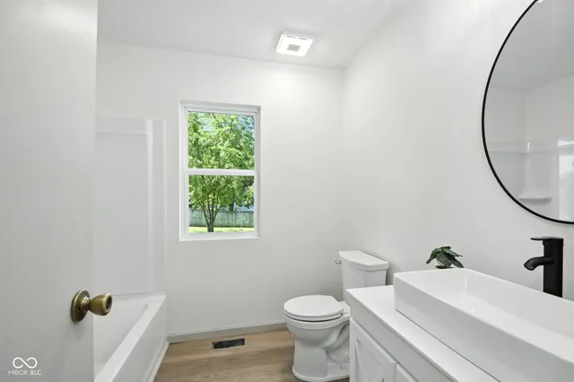 $260,000 | 1321 South Edgecombe Avenue, Indianapolis, IN 46227